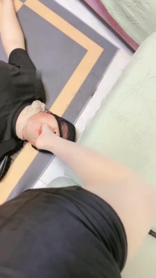 图片[7]_【林夕】长靴S调-奴下奴情侣-踩踏鞭抽/深喉/舔脚喂口水_HD绳艺资源