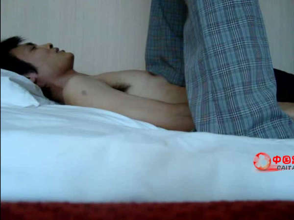 图片[1]_tongdanihao 24岁白高跟及光脚+53岁白丝及光脚母女同踩全纪录_HD绳艺资源