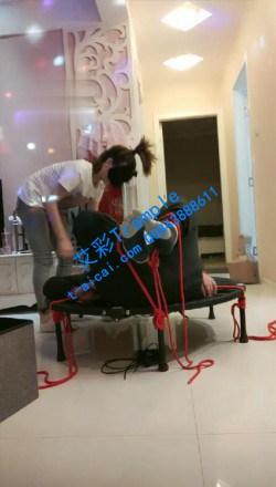 图片[1]_【虫虫】犯错奴的下场！_HD绳艺资源