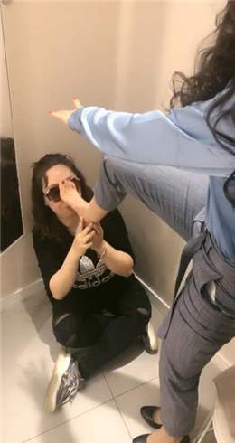 图片[1]_歌迪丝 服装店骑母狗 继续踩踏_HD绳艺资源