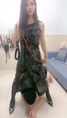图片[9]_【木子大大】耳光/黑丝高跟抽/嘴叼鞋/骑马爬行_HD绳艺资源