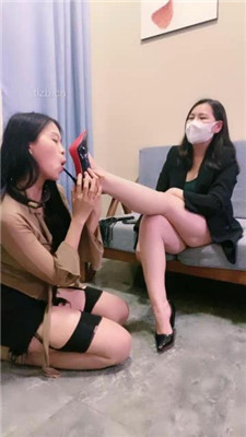 图片[5]_【雪菲老师】母畜-跪舔高跟原味裸足_HD绳艺资源
