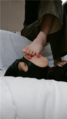 图片[10]_【玥野兔】狂舔短靴原味棉袜裸足_HD绳艺资源