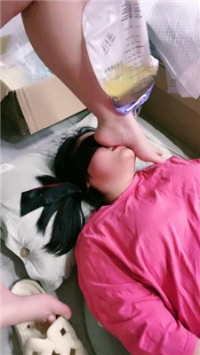图片[4]_【小羊】母畜-舔着裸足发骚_HD绳艺资源