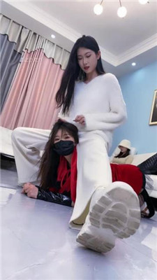 图片[6]_【麋鹿银儿】女神狗-胯下辱/酒瓶插嘴/跪舔白袜脚/情侣奴_HD绳艺资源