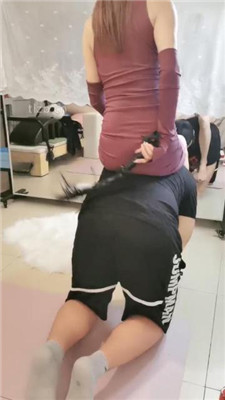 图片[4]_【西西】跪舔脏长靴/伺候沐足/内裤套头/舔裸足_HD绳艺资源