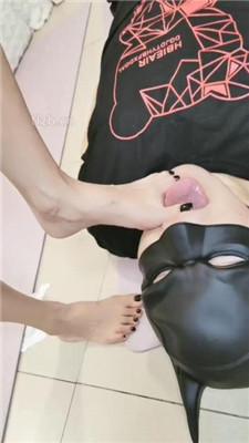 图片[15]_【西西】跪舔脏长靴/伺候沐足/内裤套头/舔裸足_HD绳艺资源