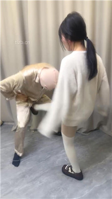 图片[14]_【狗哥】可爱反差素人S-原味白袜丝袜恋足舔_HD绳艺资源