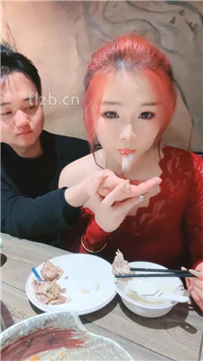 图片[3]_【甜心教主】餐厅喂狗儿子吃饭_HD绳艺资源