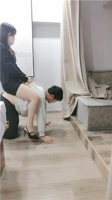 图片[4]_【狐妹】虐乳/骑马/跪舔高跟肉丝脚_HD绳艺资源