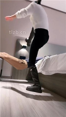 图片[14]_【孤傲女帝】长靴踩踏/重度踢踹/白袜蹂躏/腿绞转胯【双视角版】_HD绳艺资源