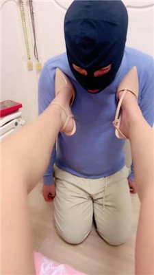 图片[12]_【伊兮】绿帽老公下跪求羞辱_HD绳艺资源