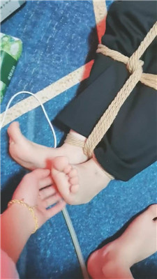 图片[13]_【柔色】绳艺技巧狗笼圈养母畜/内裤塞嘴套头_HD绳艺资源