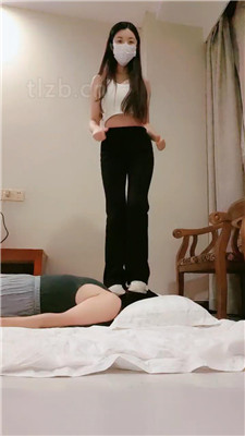 图片[15]_【梓晨】脏运动鞋踩虐/闻鞋子/骑马_HD绳艺资源