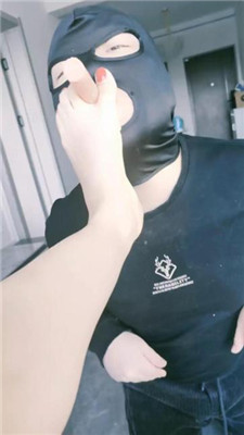 图片[24]_【奶糖】运动后超脏鞋臭白袜踩虐/气味控制辱_HD绳艺资源