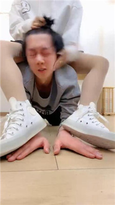 图片[3]_【海绵大大】骑马转胯/高帮帆布鞋踩踏/清理脏鞋/揪耳朵_HD绳艺资源