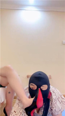 图片[14]_【不期而遇】清理脏鞋底/裸足狂舔/闻香水发骚_HD绳艺资源