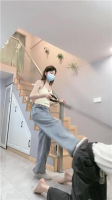 图片[11]_【樱子大人】伺候主人起床-空军一号白棉袜辱/骑马转胯/踩踏提档_HD绳艺资源