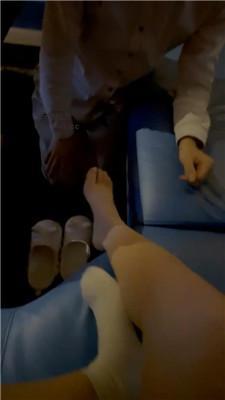 【我不吃葱】拖鞋白袜KTV玩贱奴【下】 JS240820-13_HD绳艺资源