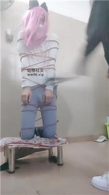 【奇了怪了】绳艺技巧小白鞋踩踏怪发男 JS241202-20_HD绳艺资源