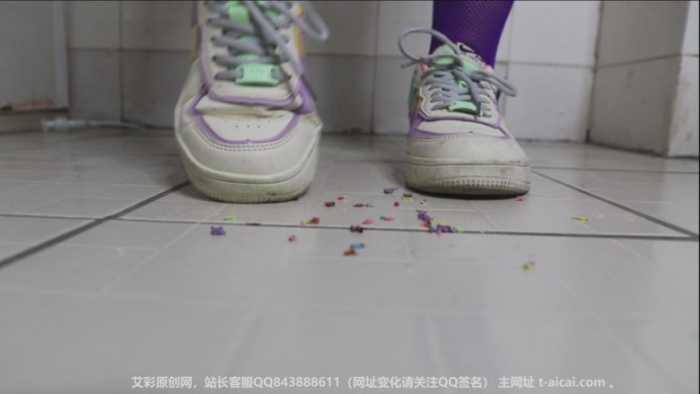 图片[4]_哚儿 女巨人偶遇小人-踩踏侮辱口水攻击残忍折磨 YC-210112-6_HD绳艺资源