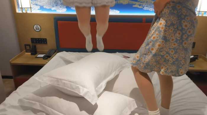 图片[6]_女大小姿和小婵的肉丝白袜踩枕头 YC-250401-2_HD绳艺资源